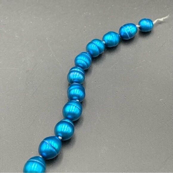 Woman’s Stunning color blue real freshwater pearls - Picture 6 of 6